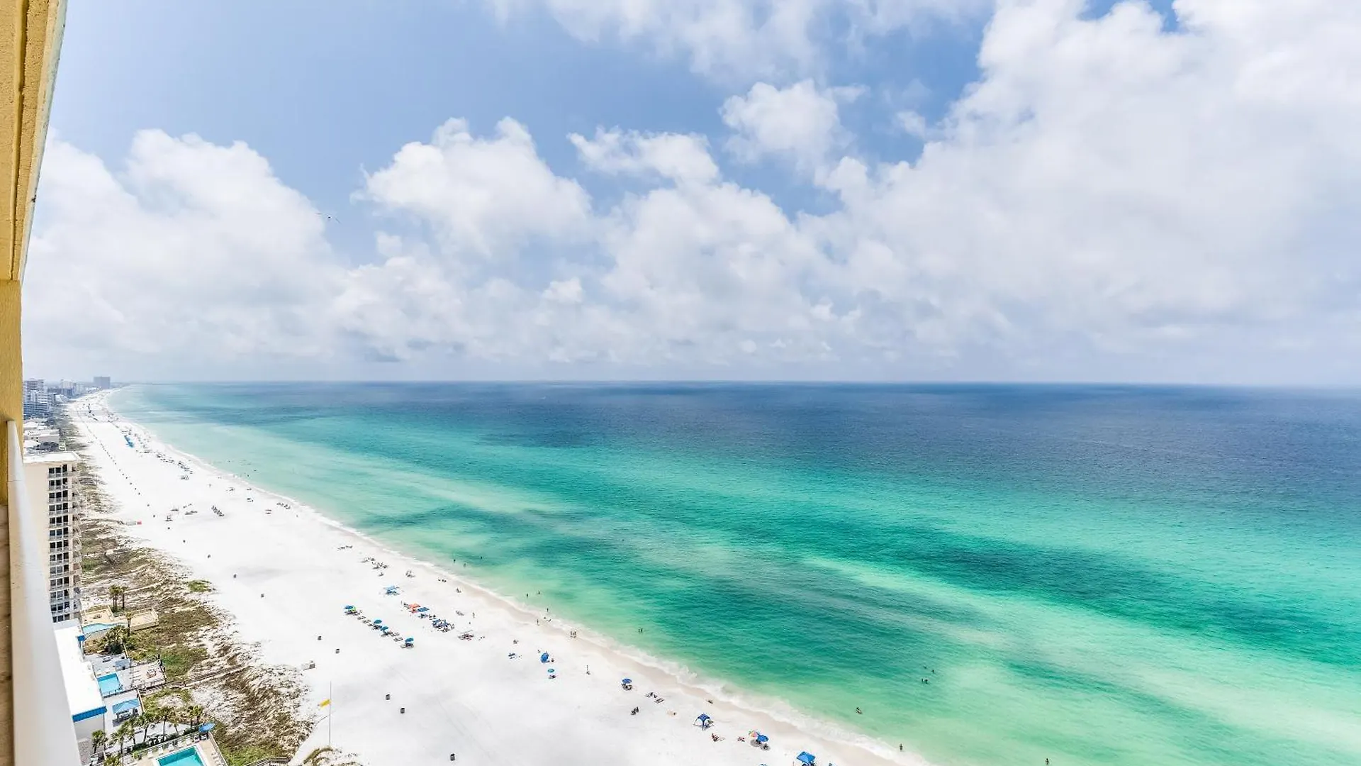 Holiday home Newly Renovated Luxury Ocean Front Condo! Top Floor Condo With Penthouse Ocean Views! Panama City Beach