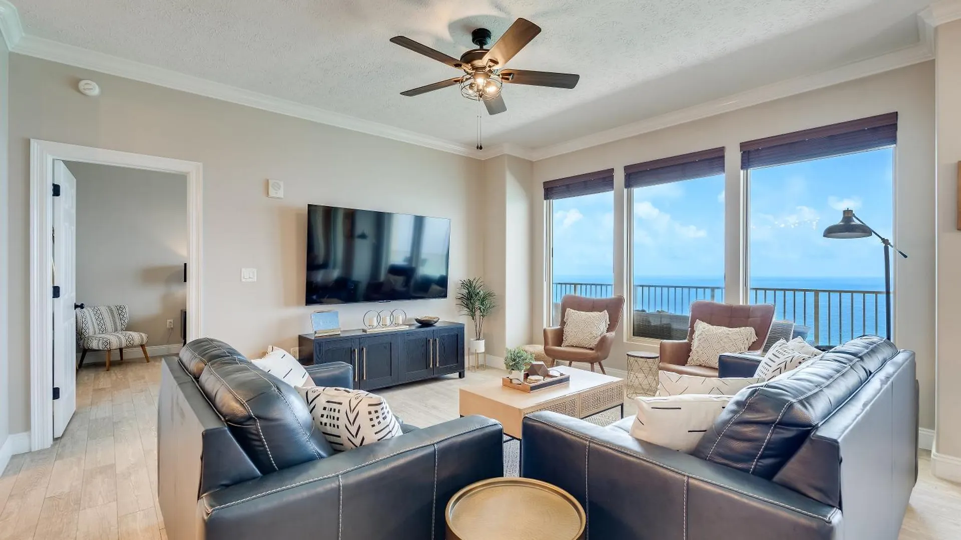 Newly Renovated Luxury Ocean Front Condo! Top Floor Condo With Penthouse Ocean Views! Panama City Beach 0*,