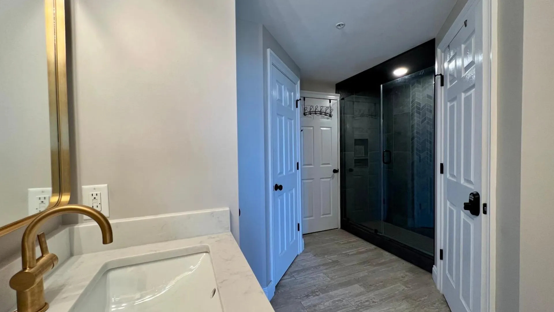 Newly Renovated Luxury Ocean Front Condo! Top Floor Condo With Penthouse Ocean Views! Panama City Beach
